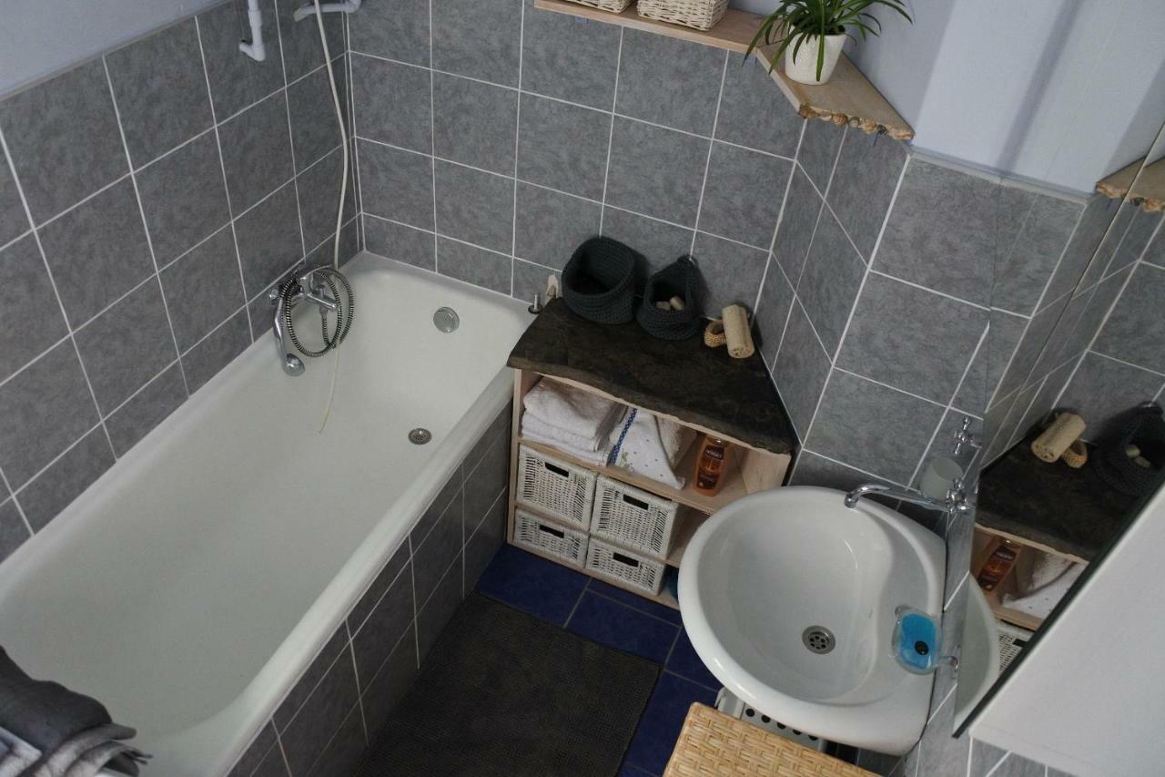 Apartman V Zahrade Praha Troja - Apartment In The Garden Prague Troja Dış mekan fotoğraf